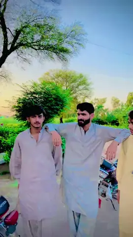 @🦅سرگودھے آلہ سید 🦁 @꧁✯𝐒𝐚𝐫☠️گو💔𝐃𝐡𝐚🖤آلہ✯꧂ @wasif raza512 @🇲 🇺 🇷 🇸 🇭 🇦 🇩 @🦅چکیاں آلہ👑 #سنگت_ویڈیو_وائرل_کریسو_آپ_ہیں🥀🌼🙈✨🎇 