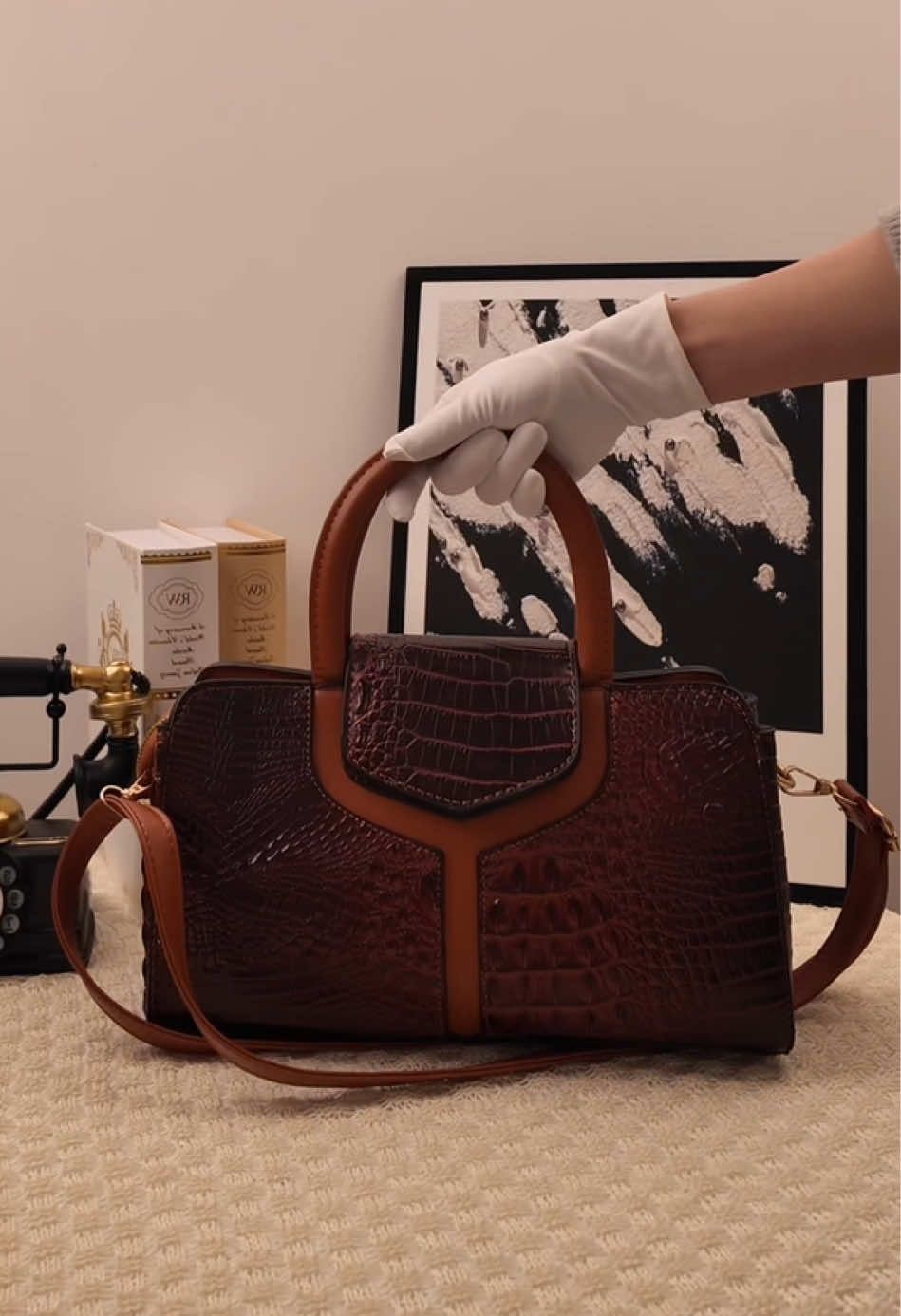 Women Crocodile Embossed Satchel bag #onsalenow️️️🔥🔥🔥🔥 #cute #giftideas #fyp #newstyle 
