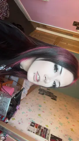 hi sons #him #foryoupage #alt #2000s #avrilavigne 