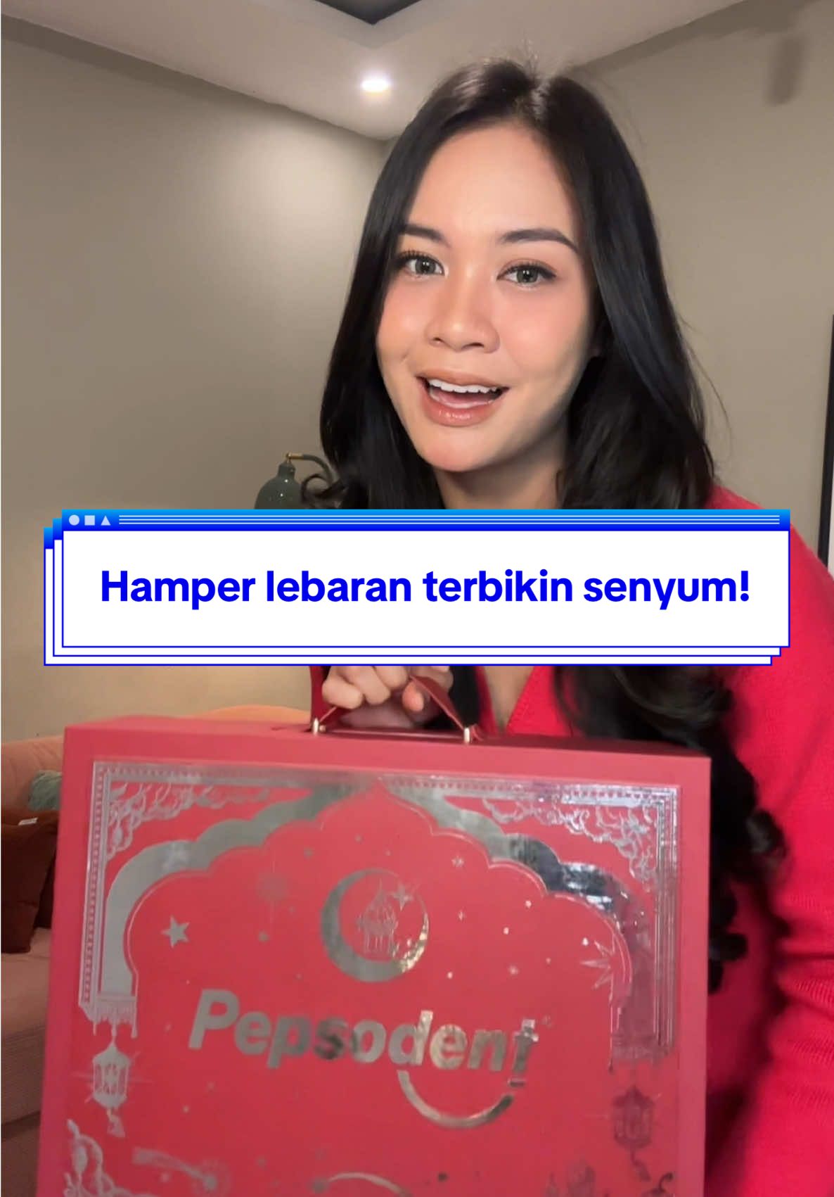 GUYS! Ini hampers Lebaran dari Pepsodent Ultra White yang bikin aku senyum teruss! Hampers Special Ramadhan ini bisa kalian dapetin di House of Pepsodent Ultra White, The Space Senayan City (11–16 Maret)🫶🏼 Gifting terbaik buat hampers lebaran! Biar senyum jadi makin bright buat #BrightestRamadhan ini! @tanyapepsodent  #BrightestRamadhan #TheBrightestOfThemAll
