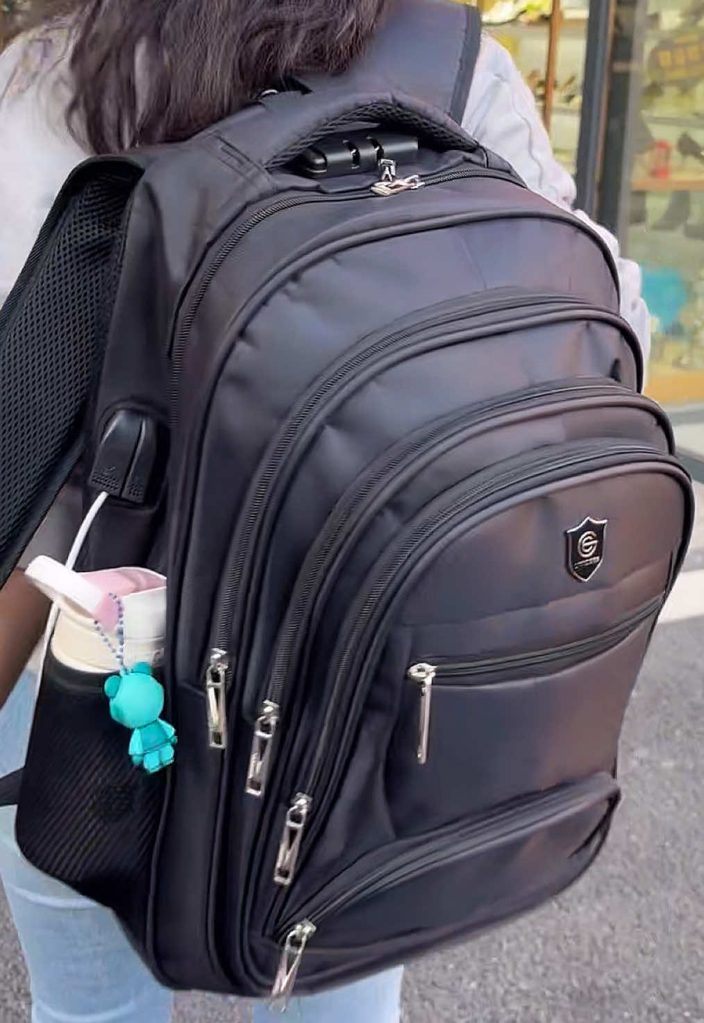 Mochila de grandota para hombres y mujeres #mochila #backpack #mochilaescolar #ventaquincenal #mochiladeviaje 