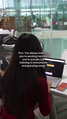 Whoops we got caught 👀👀 It’s too addictive 🤷‍♀️ . . . #guessthesong #musiclovers #musicgame #musicchallenge #music 
