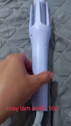 máy làm xoăn  tóc tự động cao cấp chất liệu gốm sứ đừng kính ún 32mm máy ún tóc tự động loại 1 #maylamxoantoctudong #caocapchatlieugomsu #duongkinh32mmmayuntudongloai1 #xuhuongtiktok2026 