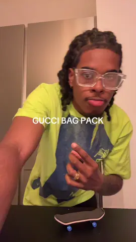 Gucci bagpack Ff @lostboyshawty staat op MISFIT EP🎒!!!! OUT NOW!! 
