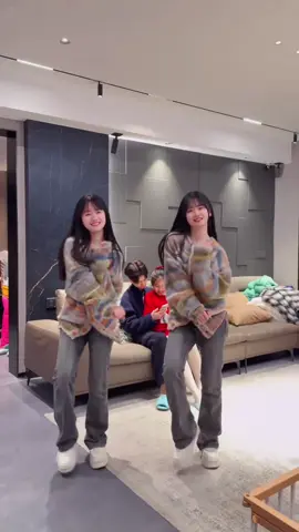 可以破40万粉丝吗？ #一一丫丫 #yiyiyaya #china #twins #littlesun诺言社团 
