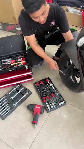 Bộ dụng cụ đồ nghề 80 chi tiết #yato #yt38951  #dụngcụsửachữa #garage #oto 