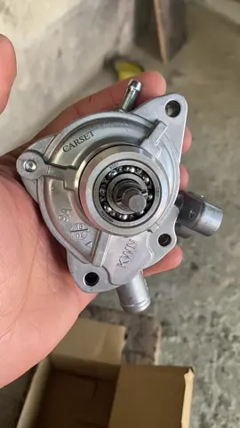 honda scooter water pump assy made in indonesia 🇮🇩 #click #waterpumpassy #waterpumvario125 #hondagenuineparts #hondaaftermarket 