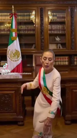 🤣🤣 asta mi preci ya baila el dueño de tu amor hay ya yaiii #lomasviral  #cumbiasviralesdetiktok  #eldueñodetuamor  #quetevayabien  #grupojalado