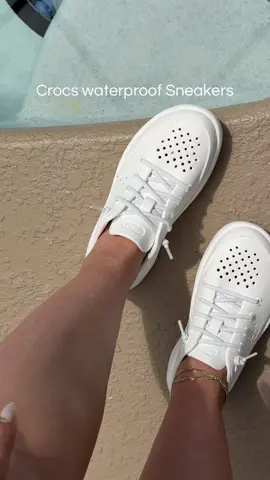 Crocs Waterproof sneakers!! #crocsnewarrivals #tiktokshopspringglowup #sneakers 