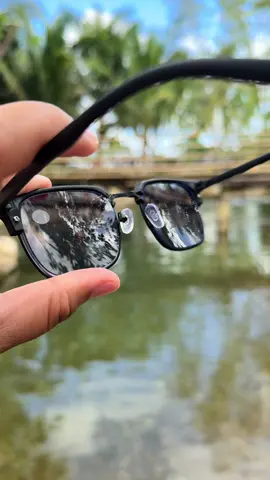 Photochromic Eyeglasses with Anti Radiation #photochromiceyeglass #antiradiationglass #gradedphotochromiceyeglasses #nearsightedeyeglass #eyeglasses @Genius Magic EYEWEAR 