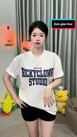 Đơn giản basic mặc lên là đẹp òi #thuyhangoiii #thuyhanglvu #aophong #aophongnamnu #julido 