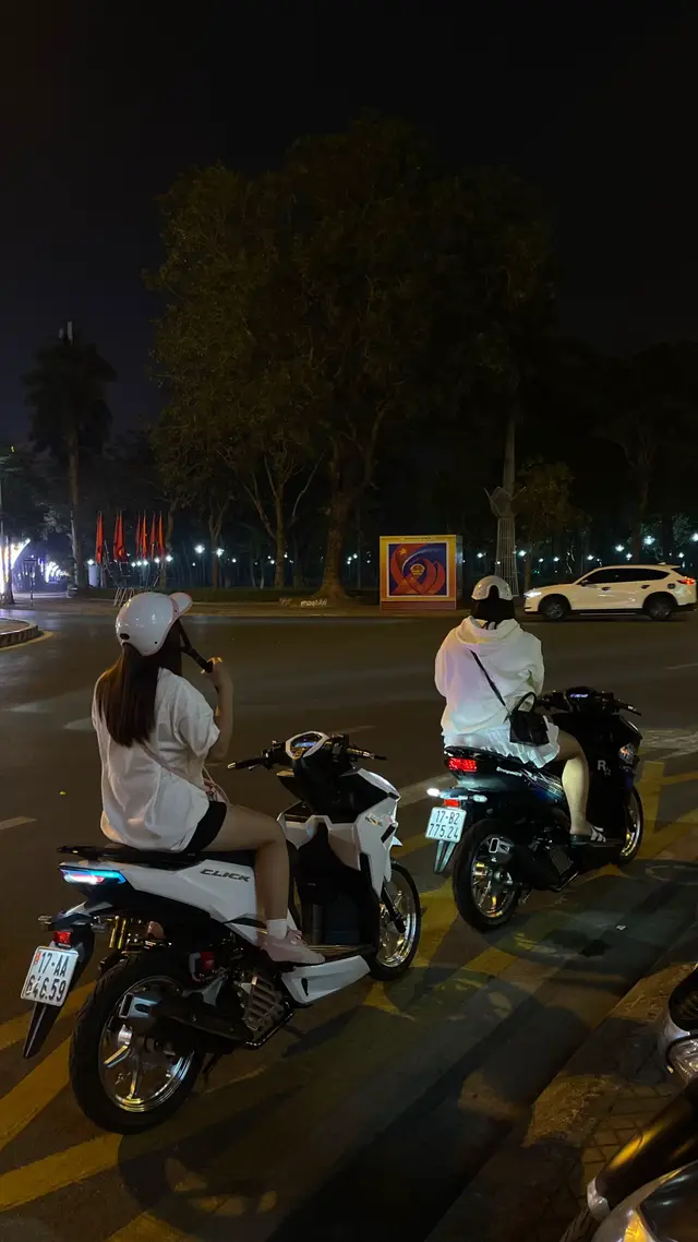 Xe chở vợ dạo phố cafe #ilovetiktok #click125i #vario125 