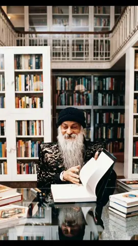 Love is Freedom, Not Possession If your love tries to control someone, it’s not love—it’s fear. True love gives freedom, and only the one who stays freely is truly yours.Hashtags: #Osho #TrueLove #FreedomInLove #RelationshipTruth #Awareness