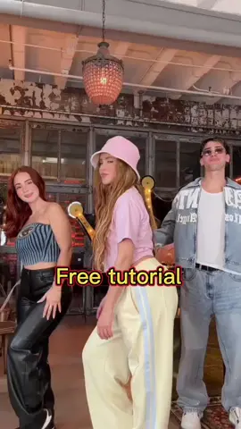 Shakira Reto de Baile Algo Tú Coreografía Latina de Cadera Loft Industrial Vintage Gorro de Pescador Rosa Baile Viral de TikTok Filtro de Película Retro #KLingCreators   #KlingAI