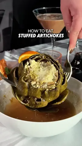 Stuffed Artichokes 101, you don’t want to miss this show stopping starter at Chef’s Roma Kitchen 🥂 @chefsromakitchenlv 🍝 American Italian by Chef Romo 🥂 Happy Hour 4pm to 6pm Daily 🍽️ Dine-in, Pick up, Catering #StuffedArtichokes #LasVegasFood #ItalianFood #ItalianRestaurant
