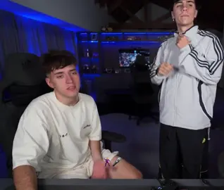 Los amo JAJAJAJA @Bauleti @mernuel #mernosketti #mernuel #moski #bauleti #stream 