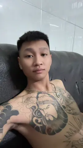 Vỡ nợ rồi 😑