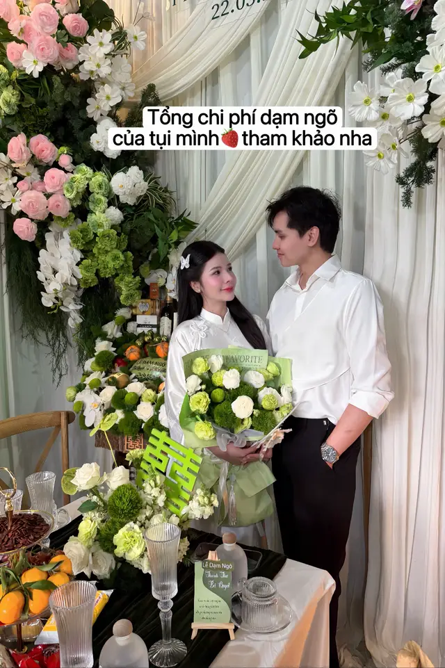 Mình đã tự tay chuẩn bị cho ngày dạm ngõ mơ ước như thế nào? 🍓 May quá là mình ưng lắm Có vài chỗ còn thiếu xót do lần đầu và không quá khắt khe kĩ, nhưng mọi thứ đều êm đẹp giúp chúng mình & gia đình hai bên đều vui và hạnh phúc 👩‍❤️‍👨 #couple #goccuahaidua #damngo #chiphidamngo #wedding 