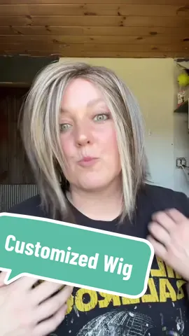 #greenscreen Khloe Short is one of my very favorite wigs. I love this one and have multiple colors (and want all the others 😍). I like to straighten her ends just a little to make her perfect for me! What do you think? #wig #syntheticwig #shortwig #fashion 