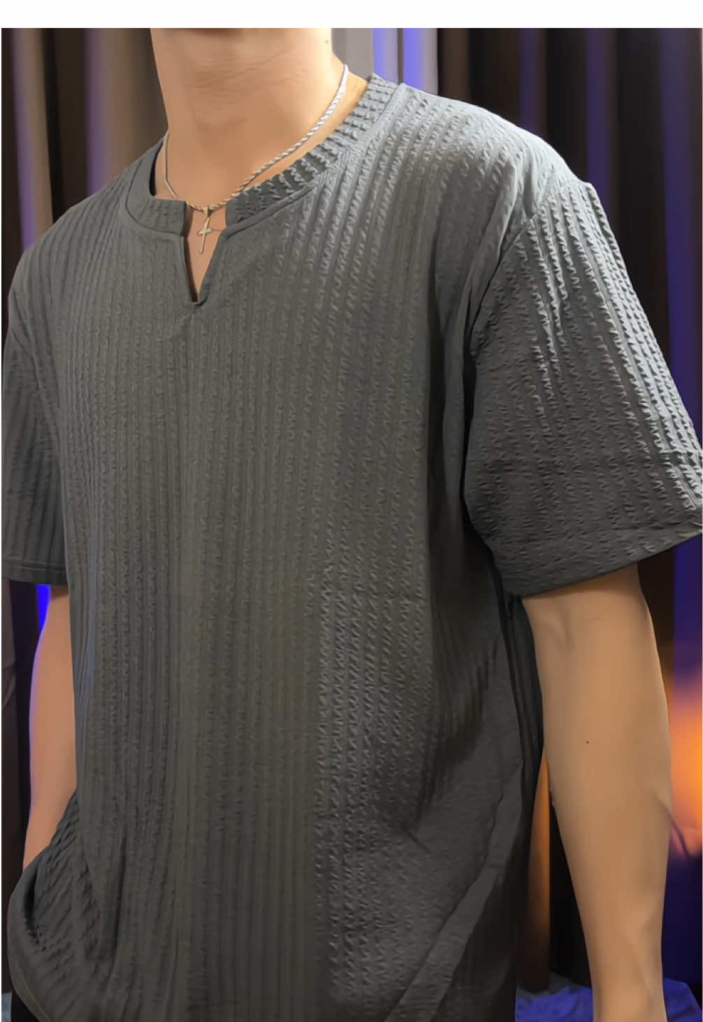 this textured V-neck t-shirt hits different 🥵✨  #tshirttrends #texturedtee #oversizedtshirt #tshirtrecommendation #trending 