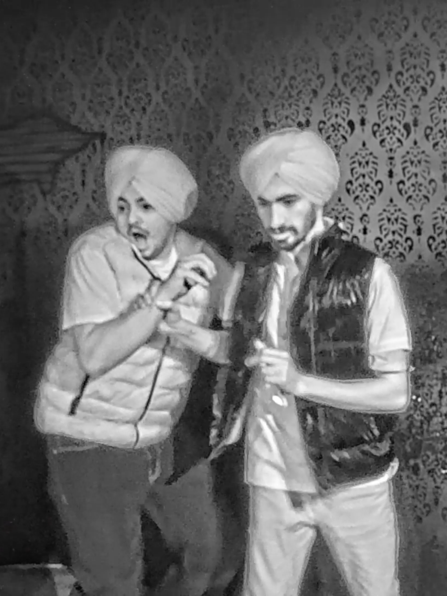 A scare and a startle! Tag the friend you would bring along for a scary time! #niagarafalls #NightmaresFearFactory #cliftonhillniagarafalls #canada #hauntedhouse