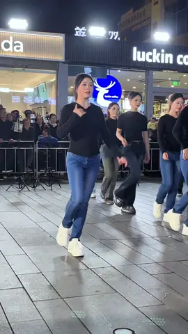 Street dance #happydance #beautifulgirl #new #xuhuong 