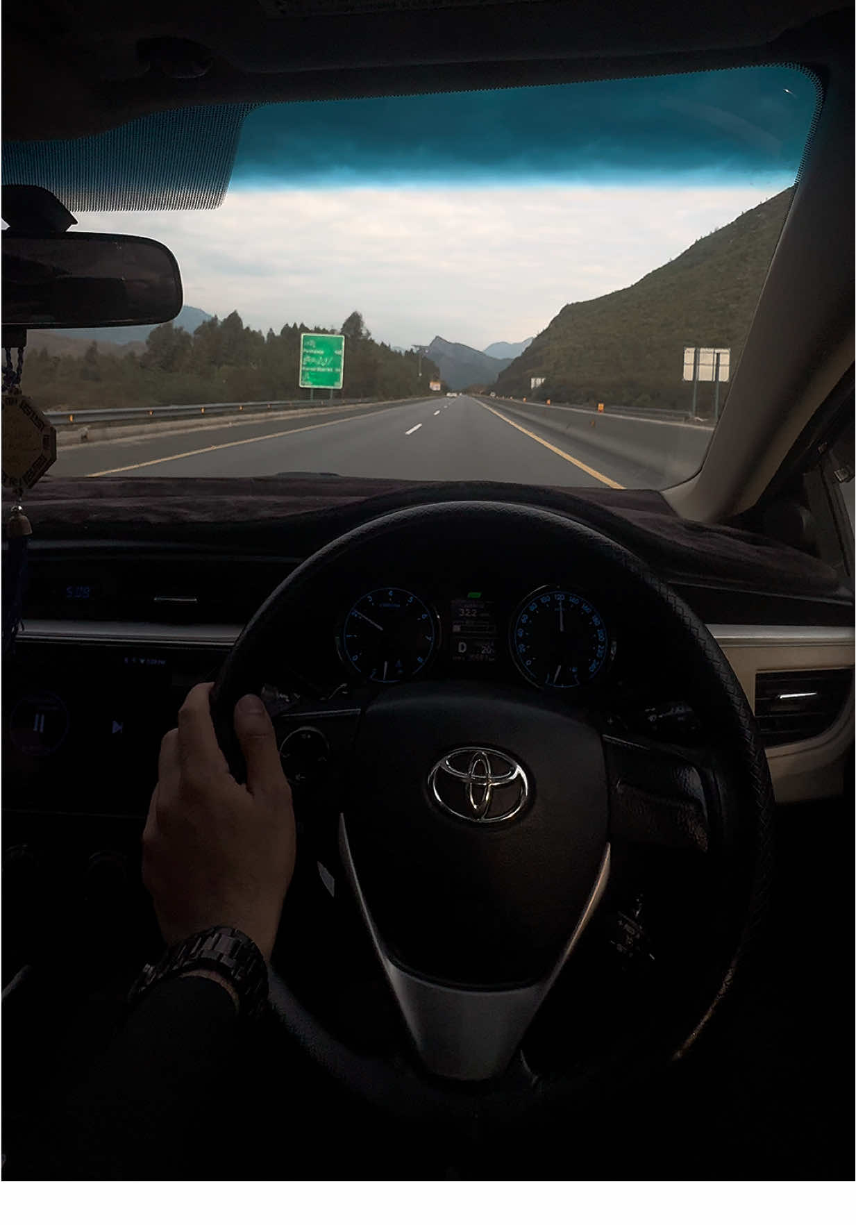 Grandi Interior #foryou #grandi #toyota #moterway #weather 