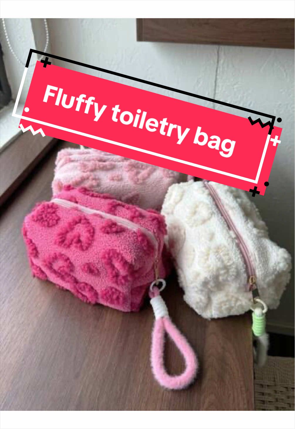Soft outside serious storage inside 🤌 Toiletry bag available  Price :25,000shs 📍: online (Kampala/uganda) To order: 0789126061 #toiletrybag#smallbusinesscheck #smallbusinessowner #ugandatiktok🇺🇬 #fypシ゚ 