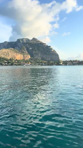 Incredible views from the water🩷🛥️🌊 #yacht #yachtlife #yachting #yachts #sicilia 