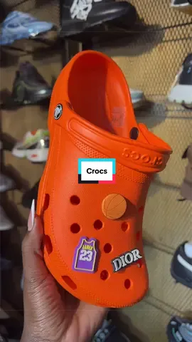 Crocs in sizes 37-45🔥📲0754.90.99.12 #kampala_uganda🇺🇬🇺🇬🤝 #crocs #brightcolors 