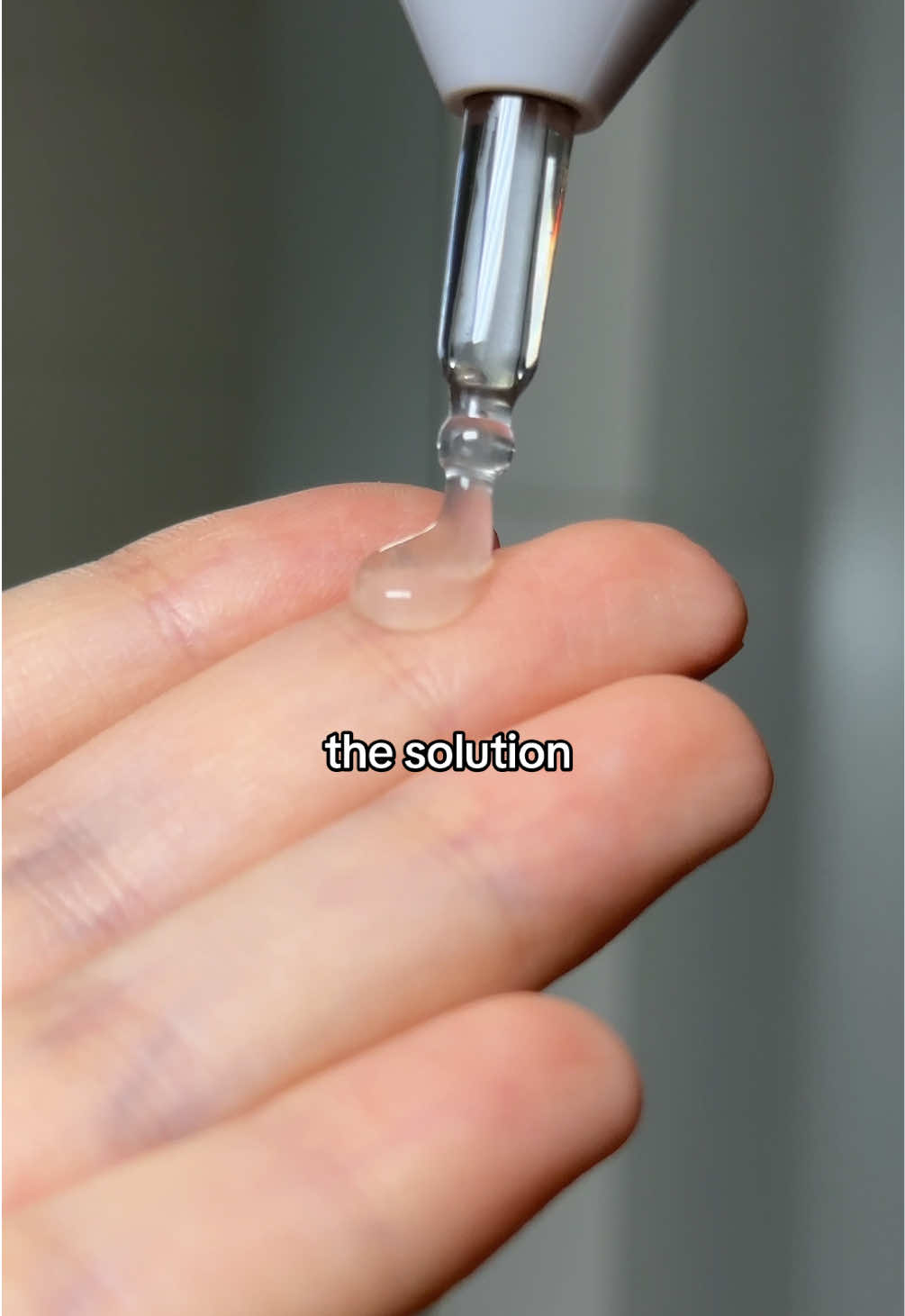 Replying to @Eli microneedling but for your scalp!💉 This hair ampoule from @VT Cosmetics US based on pdrn and includes tiny spicules to strengthen your scalp and promote new hair growth 💆🏻‍♀️ *gifted #hairgrowth #hairampoule #hair #vt #haircareroutine 