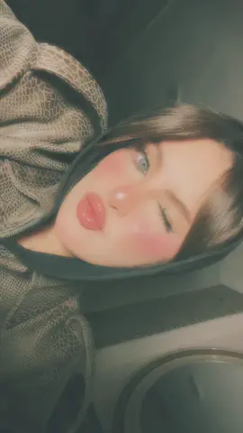 #viral  #viralvideo #explore #makeup 