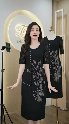 Một chiếc đầm thanh lịch, đi làm hay đi tiệc đều hợp – càng mặc càng sang! #damcongso #damdep #thoitrangdep #phongcachquyba #macxinh 