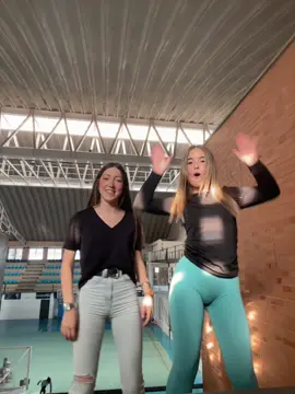 #locas @luciiasantanaa_ 