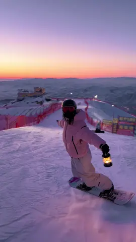 Riding into orange  #snowboarding #fyp #foryou #winter #sunset 