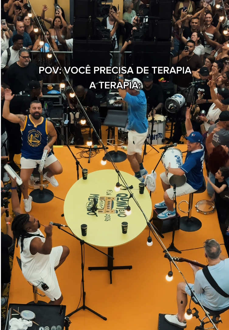 Tudo que a gente precisa, às vezes, é só do Quinteto no Mercado cantando essa do Belo ❤️🔥 #pagode #belo #pagodinho #fyp 