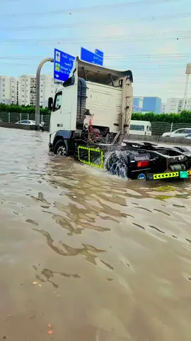 rain 🌧 in sharjah#مارخور🦌🇵🇰🦌 #CapCut #مارخور🦌🇵🇰🦌 