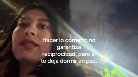 Hacer lo correcto no garantiza nada solo paz#reflexion #frases #soltar #aleeecarbajal #crecimiento 
