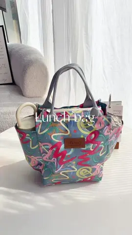 Office Lunch Crew, You Gotta See This! The Capacity Is Seriously Impressive!#WorkFromHome #workbag #MealPrep#OfficeLife #lunchbag 