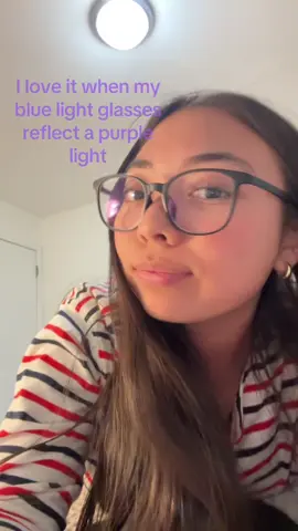 Likeee it just looks cuter 🤷‍♀️🤷‍♀️ #bluelightglasses #fyppp #trending #niche 