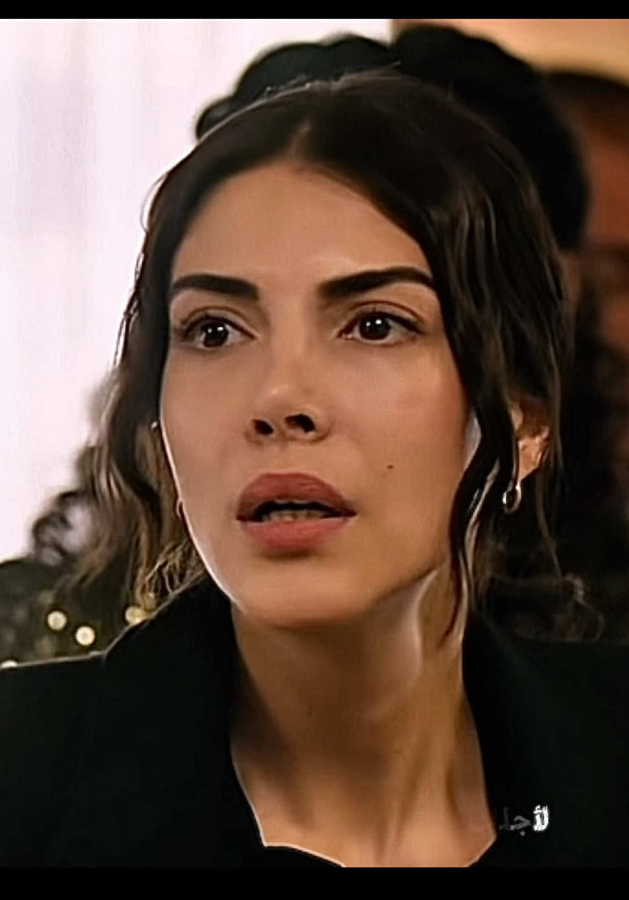 ويسعدني  أن أمزق نفسي لأجلك أيتها الغالية ❤️‍🩹 #taşacakbudeniz #هذا_البحر_سوف_يفيض #esdil 
