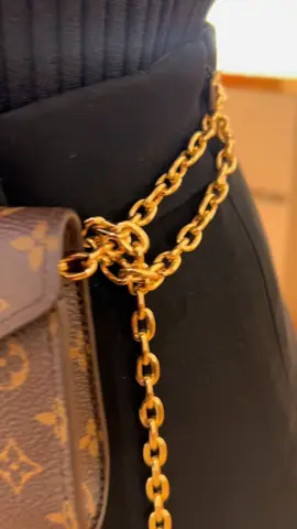 #louisvuitton #pouch #metis #belt 