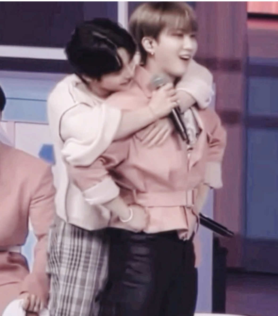 #jeongbin :: fofoletes eles || mano o tiktok me odeia mesmo ele não vai entregar mais meus vídeos que ódio #changbin #jeongin #fyp #straykids 