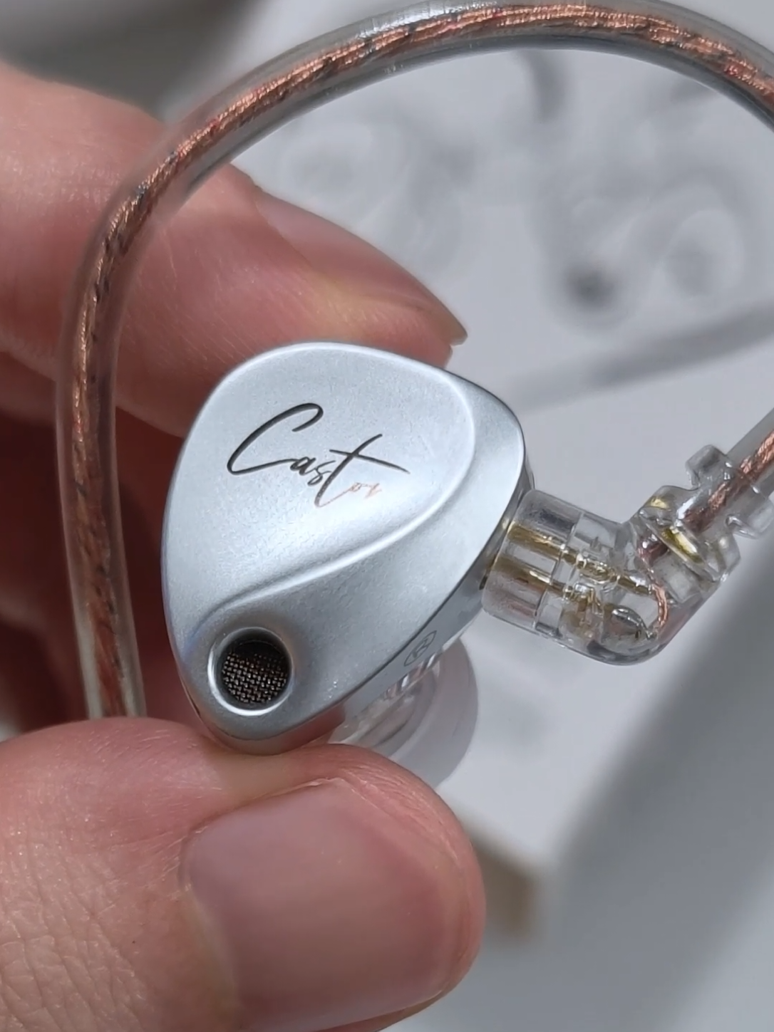 review tai nghe IEM KZ Castor 