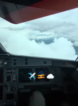 Descend over cloudy Entebbe 🩷 🇺🇬 #fyp #viral #uganda 