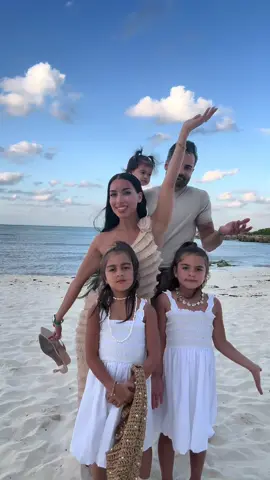 Ready for some sun 🌞🏝️🌊  #springbreak #marchbreak #vacation #travel #family 