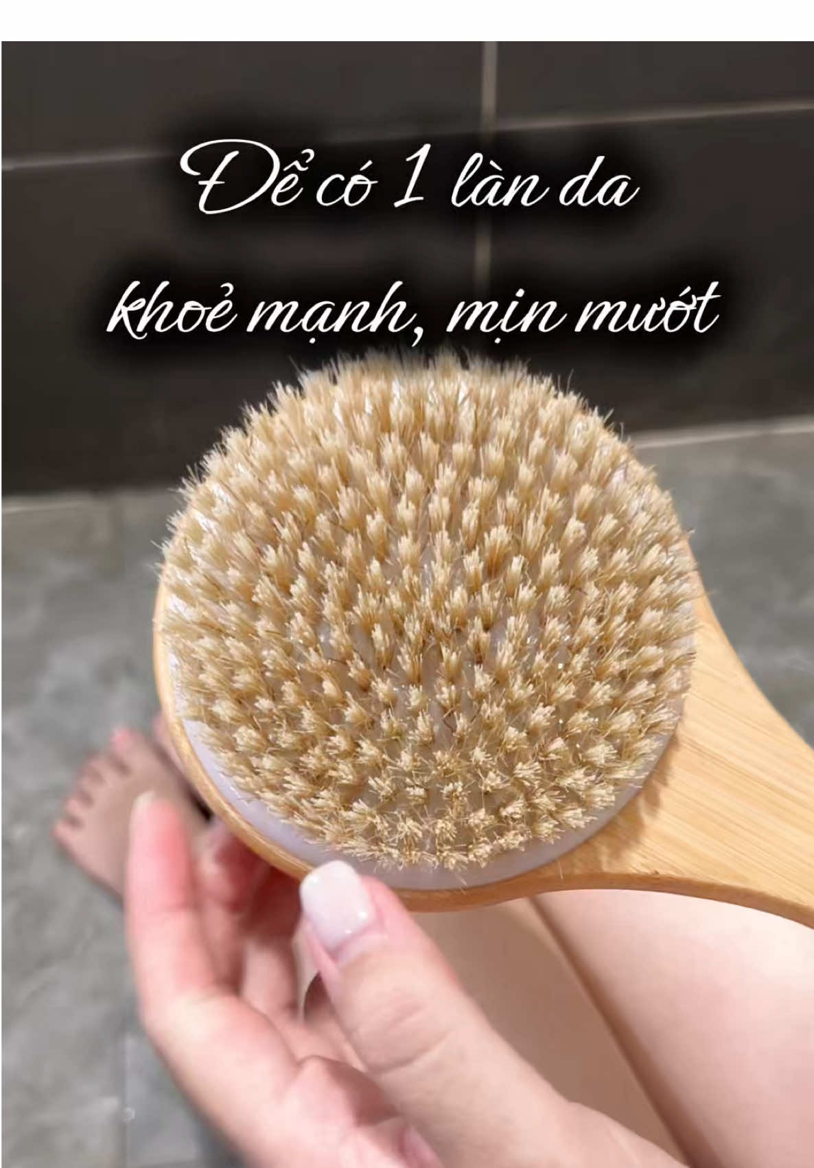 Để có 1 làn da khoẻ mạnh, mịn mướt ✨🤩 #thoathoa2883 #chaikhobody #drybrushing #banchaikho #xuhuong 