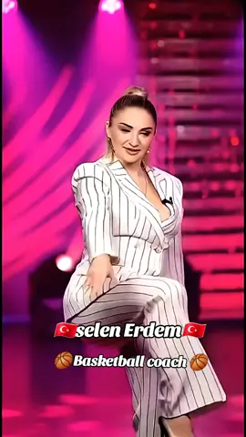 selen Erdem 🇹🇷 🇹🇷  basketball coach 🏀 🙌 😎  #viralvideos #FYP #unfreezemyaccount #forupage #turkishgirl 