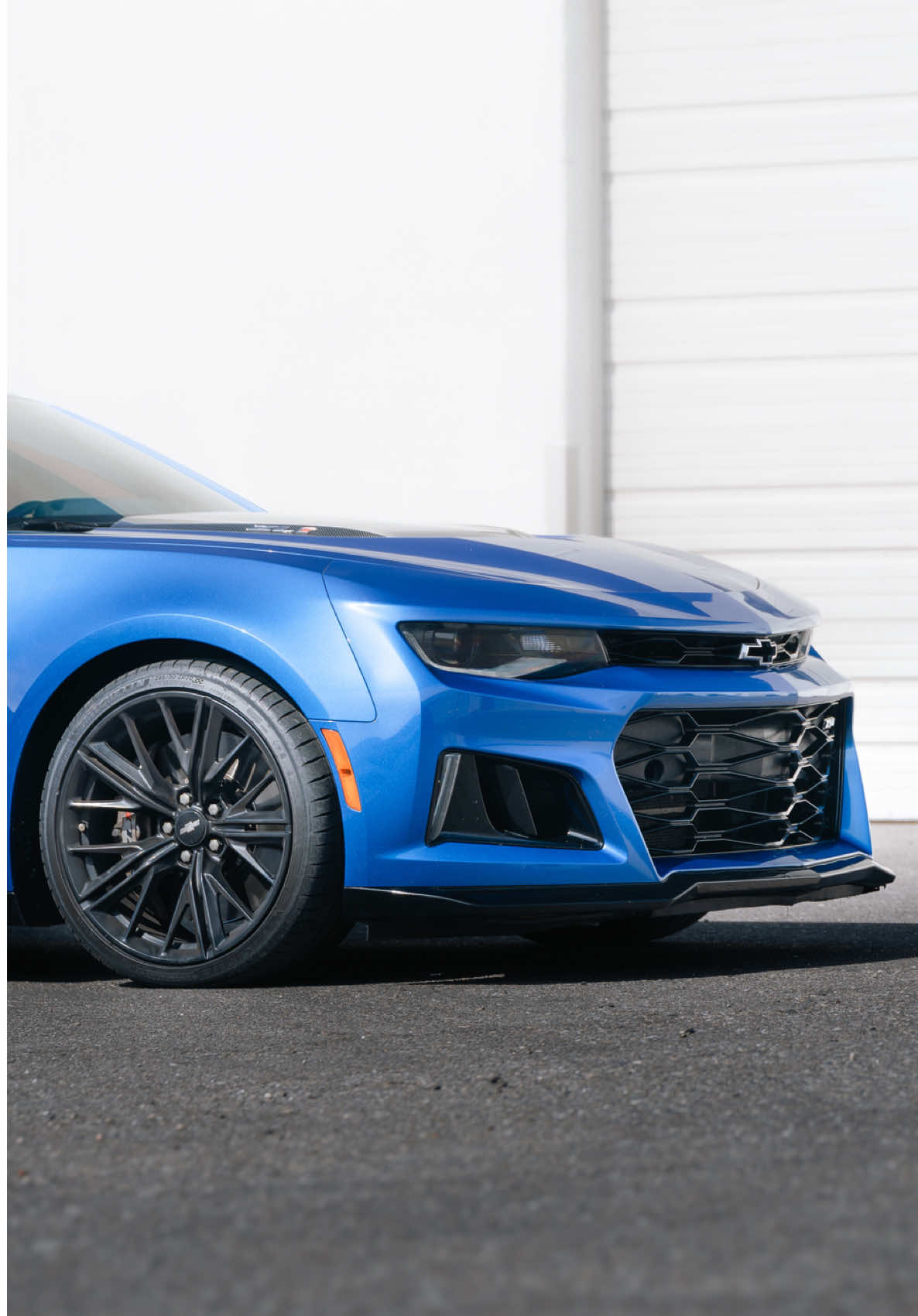 Now on display at our Mesa, Arizona showroom: This 2017 Chevrolet Camaro ZL1, it is simply one of the most phenomenal executions of design, performance, aerodynamics and technology ever experienced from behind the wheel. Classic Car Addict is excited to present this one. If you're looking for a track-capable car straight from the showroom, take a close look at the ZL1. With a 650-hp supercharged V8, ZL1 is the most powerful Camaro ever. Add-on a Griptec pulley, Gates green belt, Long-tube headers and JLT big mouth intake. Its track day everyday. $63,995 6.2L LT4 SUPERCHARGED V8 ENGINE 1O SPEED AUTOMATIC 45,036 MILES — Contact us by 📞 (833) 668-5878 📧 Leads@ClassicCarAddict.Net #chevrolet #camaro #zl1 #supercharger #musclecar 