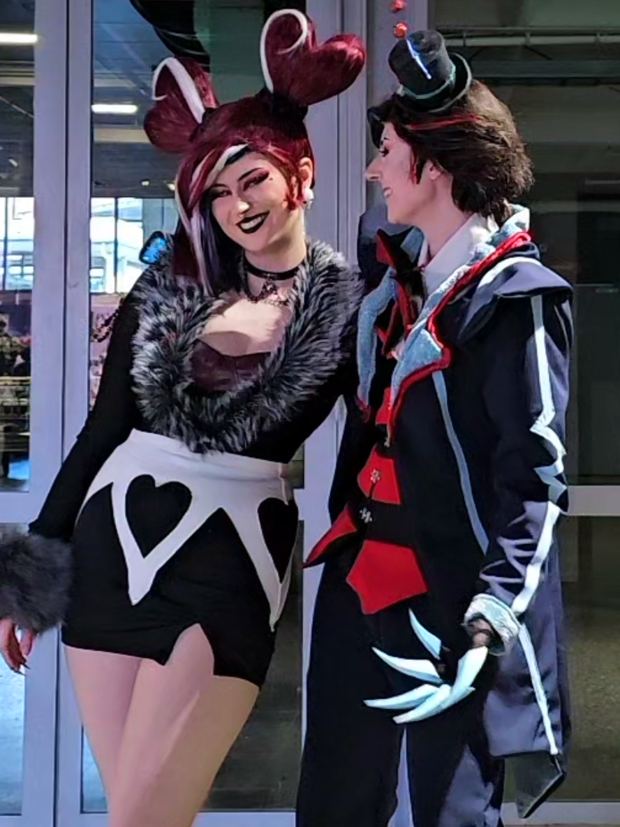 R.I.P Val  Velvette : @Evalien  #cosplay #vox #velvette #hazbinhotel #heroesmadeinasia 